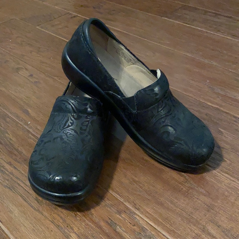 Alegria shoes by PG Lite. Size 38